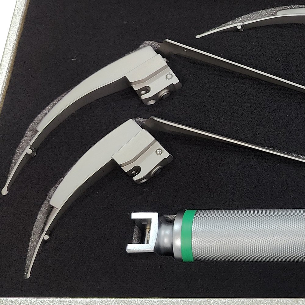 Conventional Curved Laryngoscope Set - Image 2