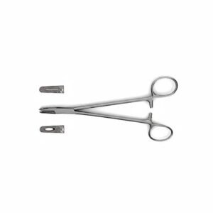 Needle Holder - one fenestrated jaw